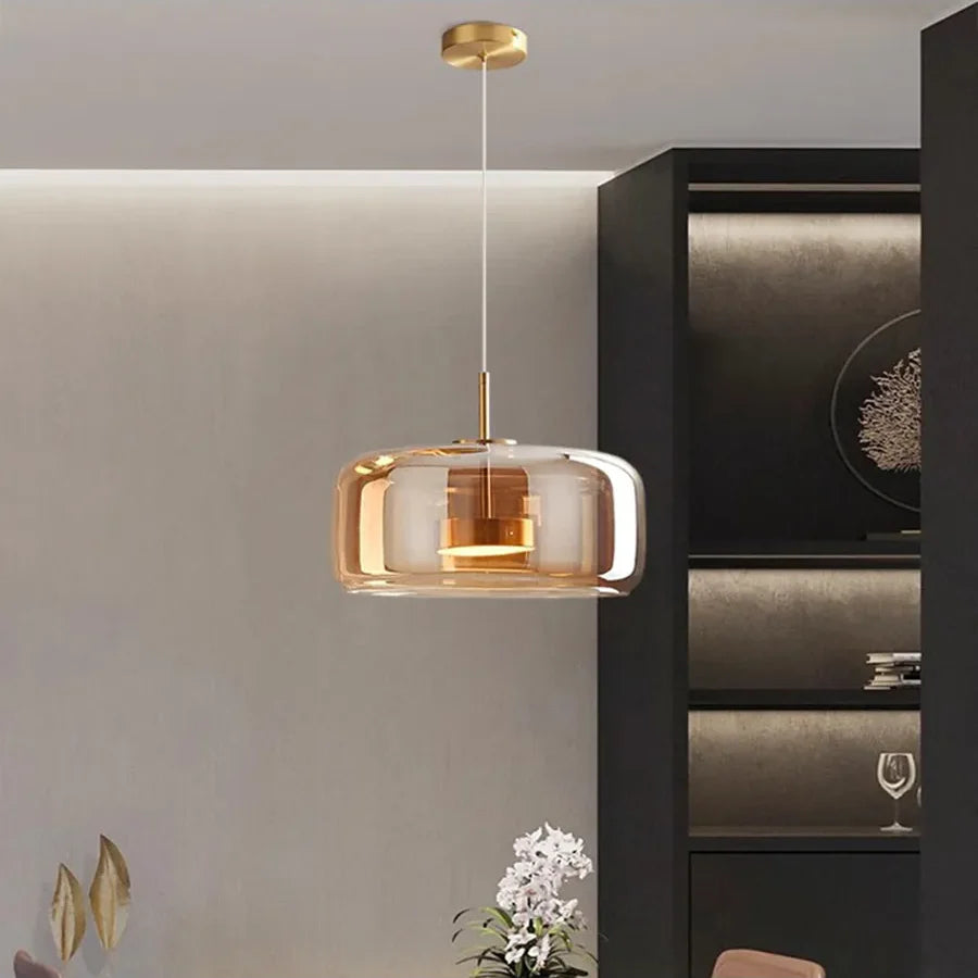 Suspension LED en Verre Nordique Élégante