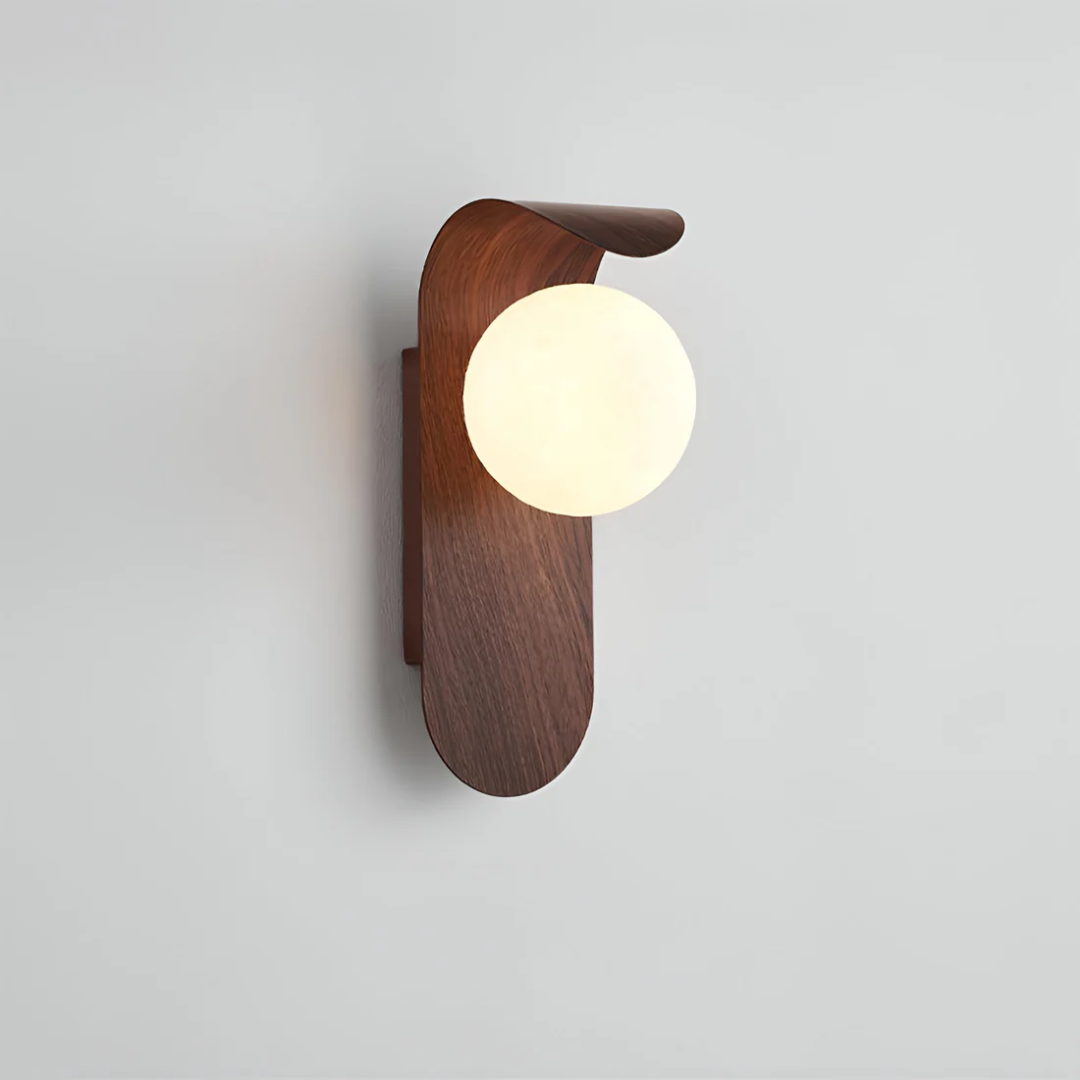 Applique Murale Scandinave Globe en Bois LED – Chaleur Naturelle & Ambiance Nordic