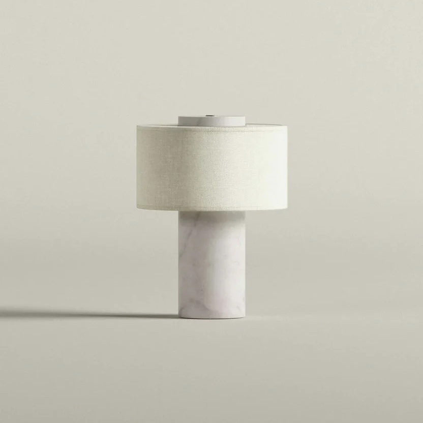 Lampe de Table Portable Aurie – Éclairage Élégant Sans Contrainte de Câble