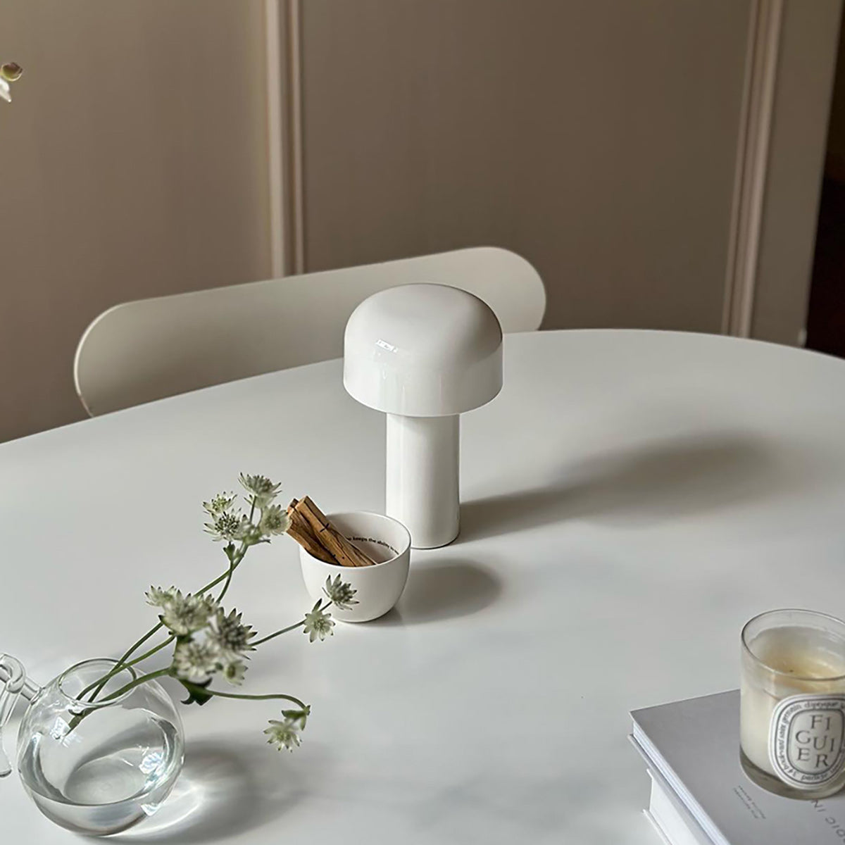Lampe de Table Sans Fil Bellhop – Liberté d'Éclairage & Design Contemporain