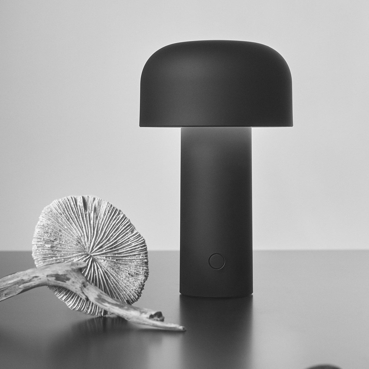 Lampe de Table Sans Fil Bellhop – Liberté d'Éclairage & Design Contemporain