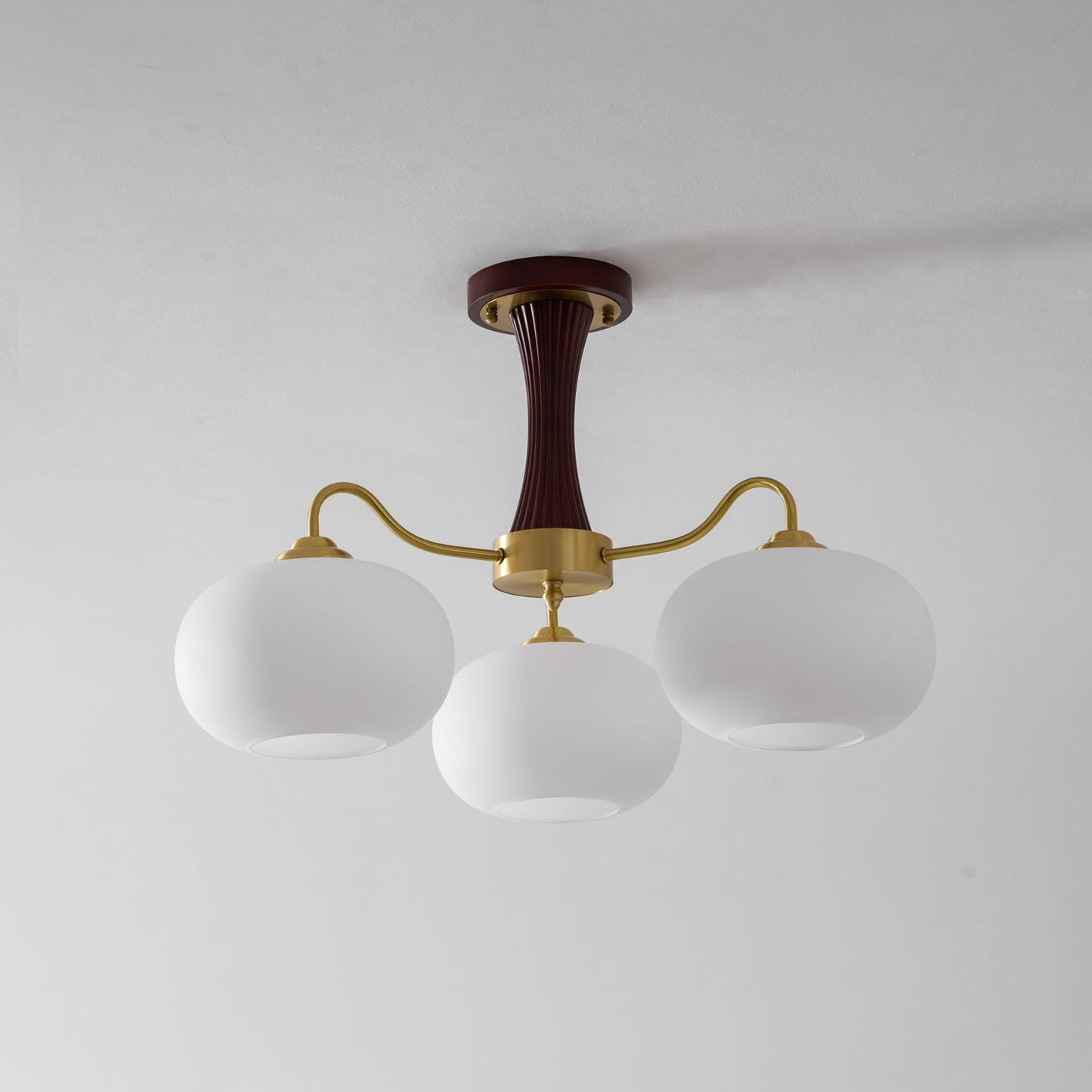 Suspension Laiton et Bois avec Abat-jours Verre