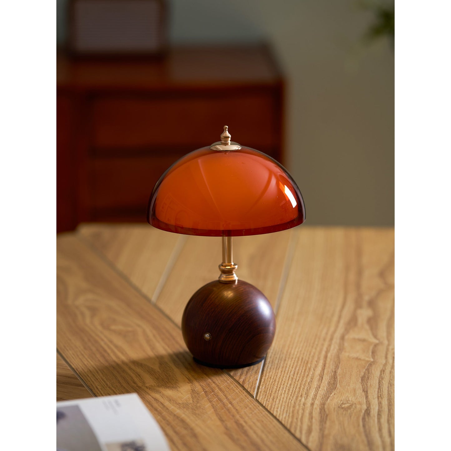 Lampe de Table LED Rechargeable Coby – Sculpture Lumineuse & Liberté de Placement