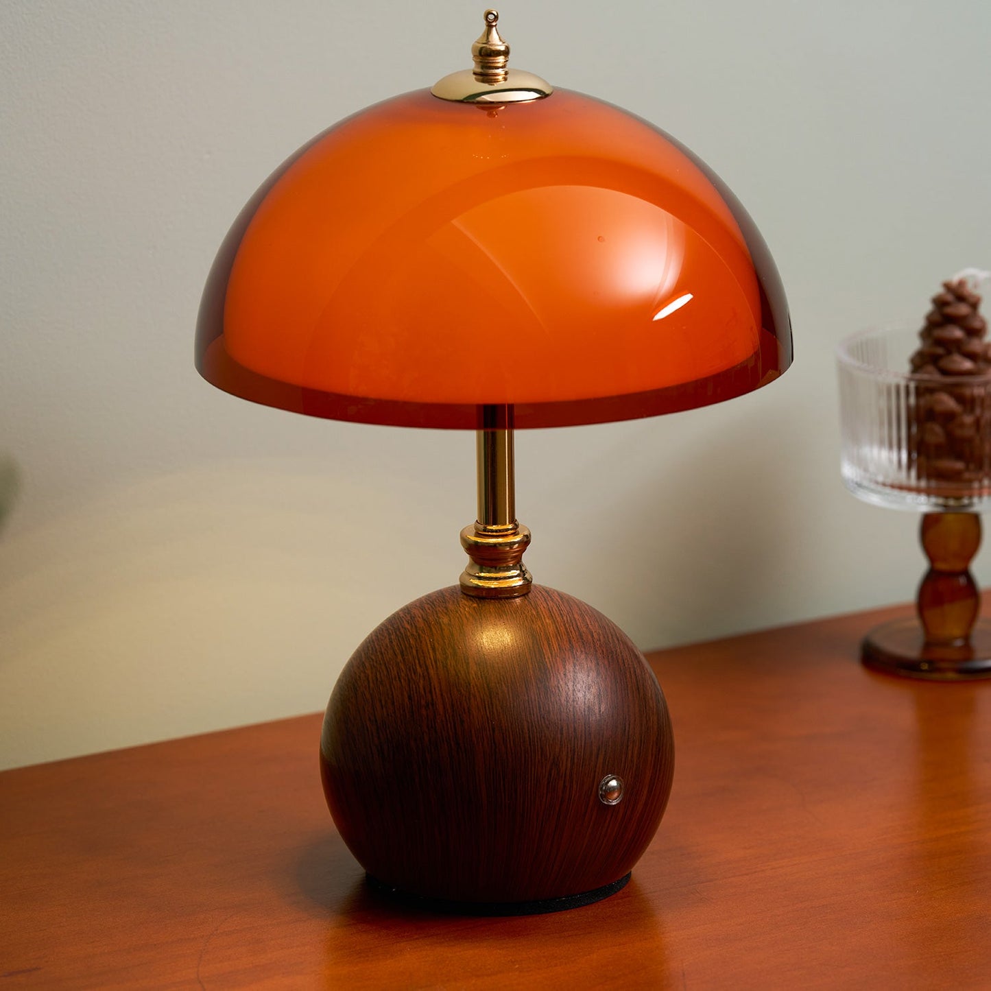 Lampe de Table LED Rechargeable Coby – Sculpture Lumineuse & Liberté de Placement