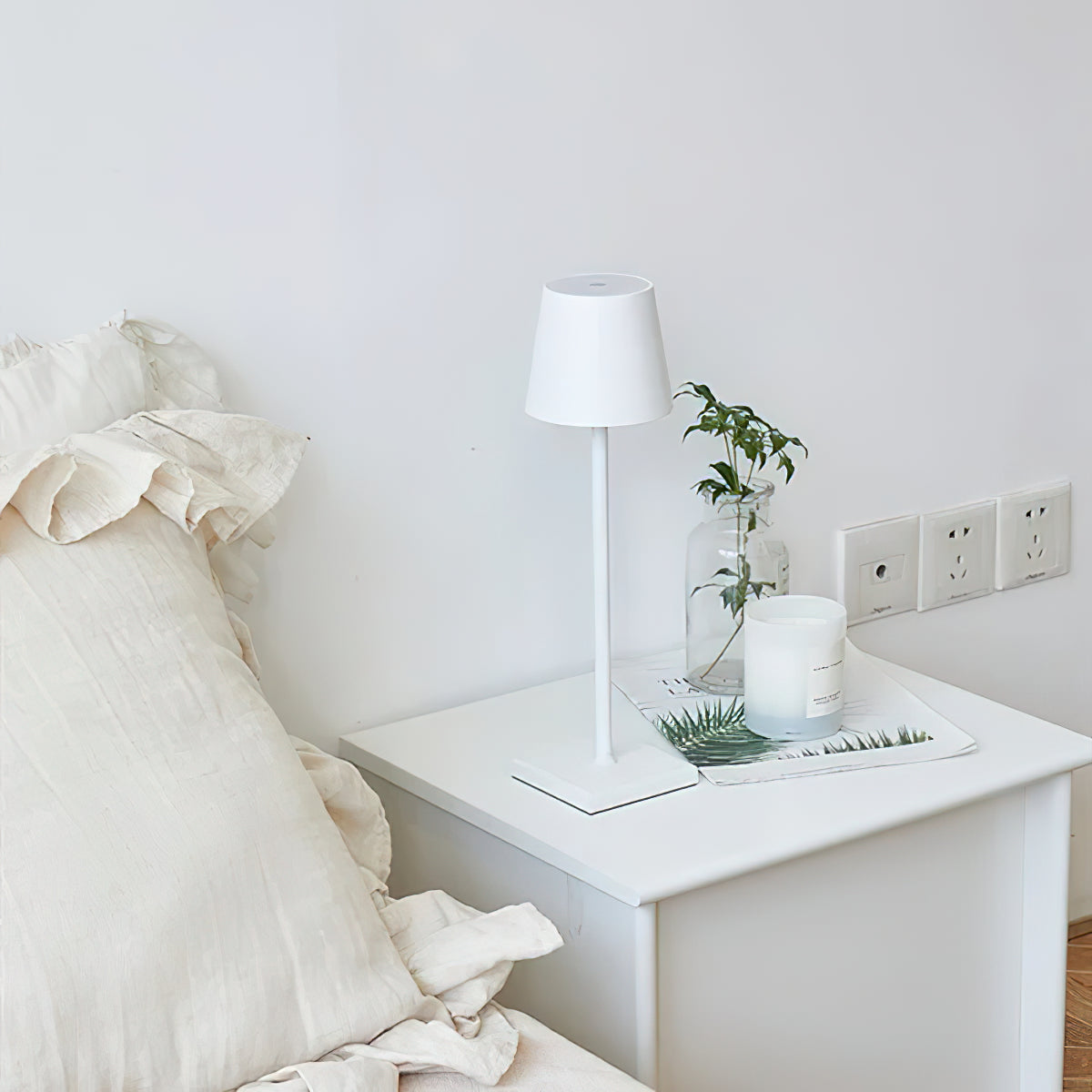 Lampe de Table Poldina Rechargeable Sans Fil – Élégance Portable & Lumière Douce