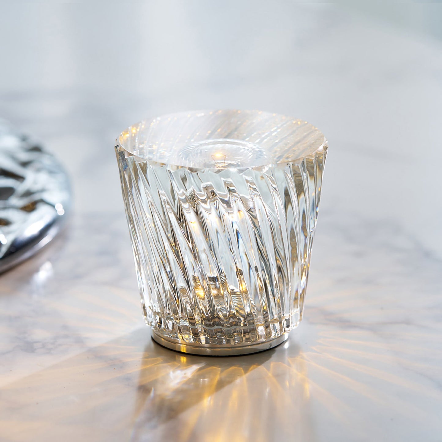 Lampe de Table Cristal Diamant à Batterie – Ambiance Romantique & Lumière Douce