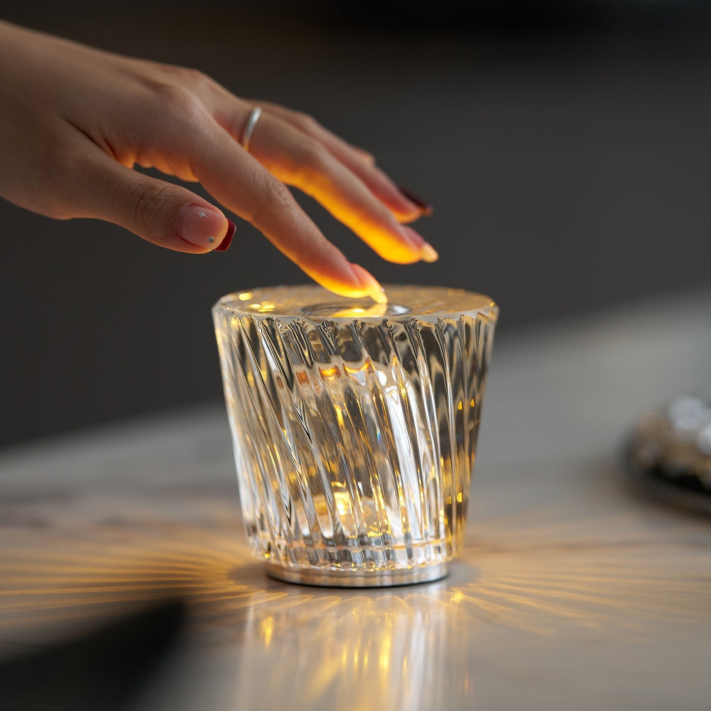 Lampe de Table Cristal Diamant à Batterie – Ambiance Romantique & Lumière Douce