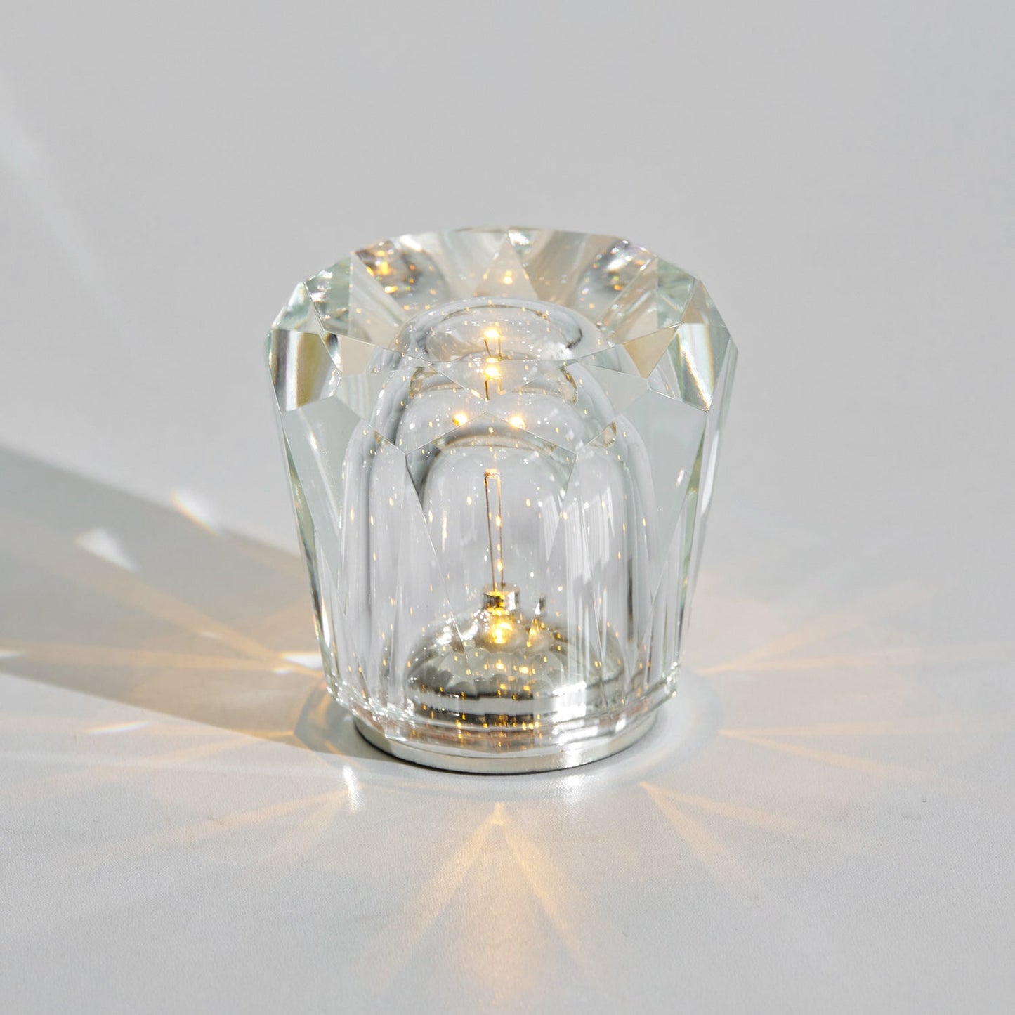 Lampe de Table Cristal Diamant à Batterie – Ambiance Romantique & Lumière Douce