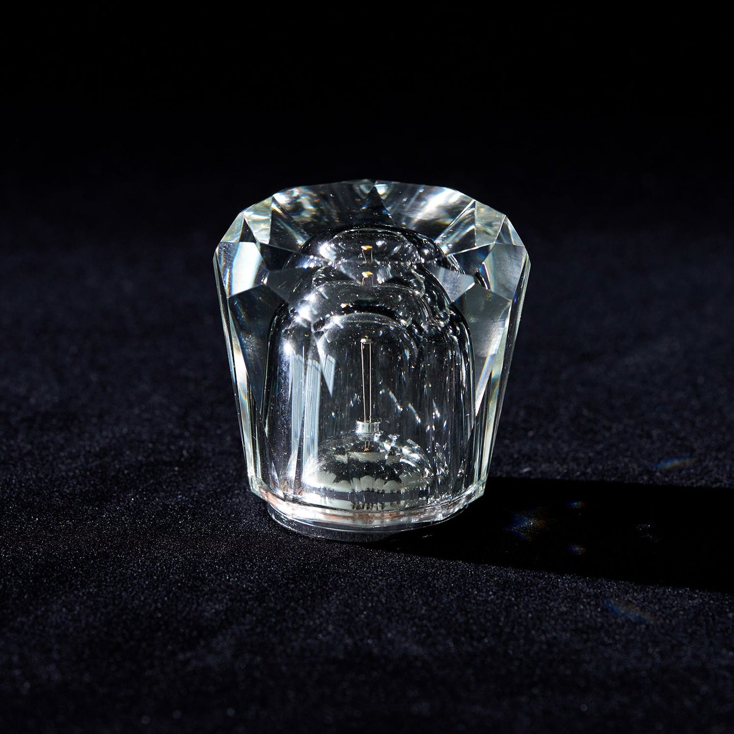 Lampe de Table Cristal Diamant à Batterie – Ambiance Romantique & Lumière Douce