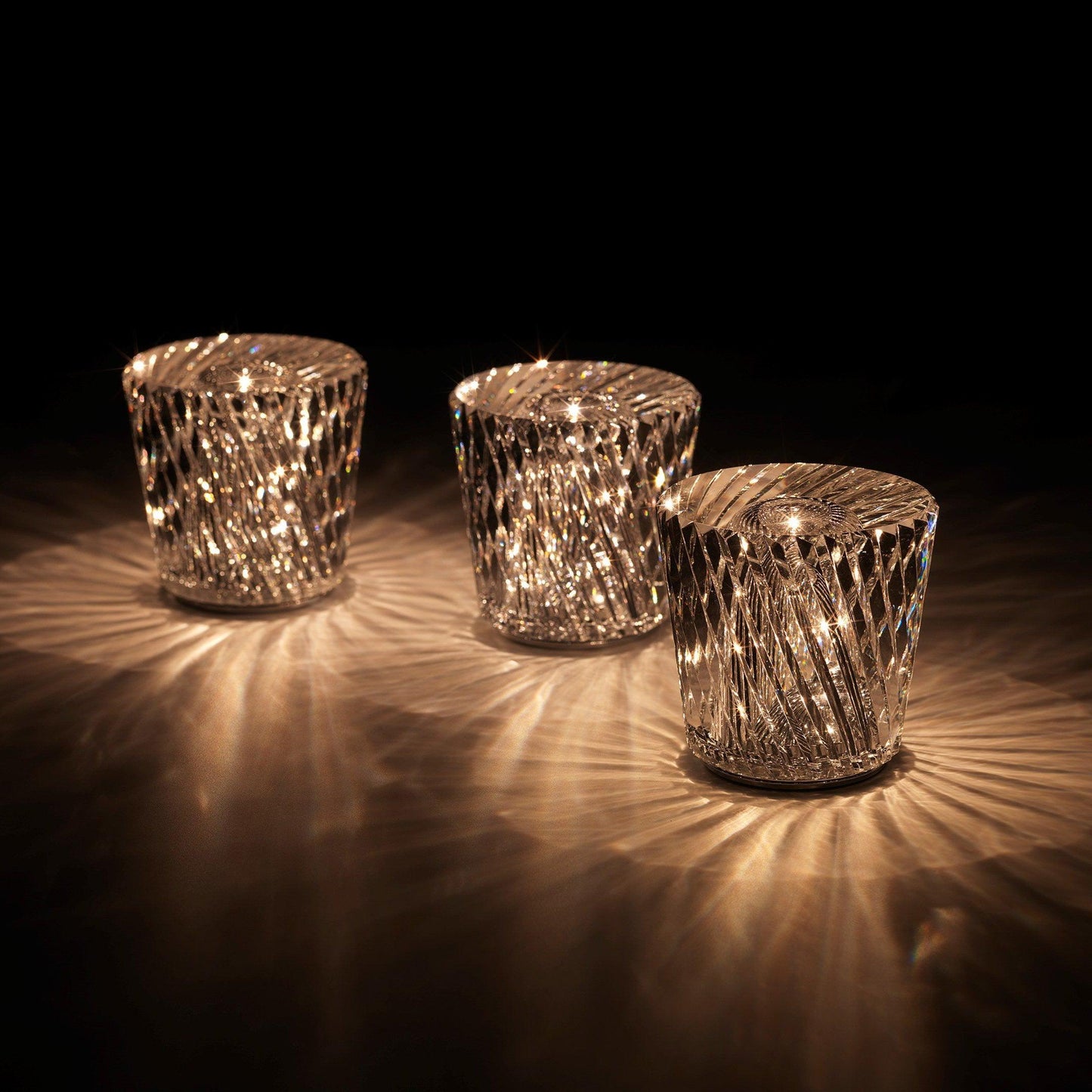 Lampe de Table Cristal Diamant à Batterie – Ambiance Romantique & Lumière Douce