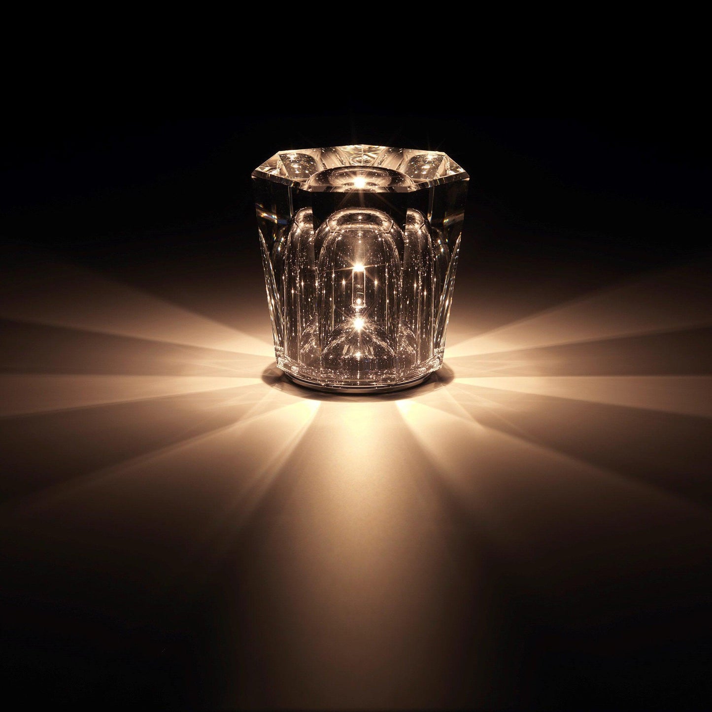 Lampe de Table Cristal Diamant à Batterie – Ambiance Romantique & Lumière Douce