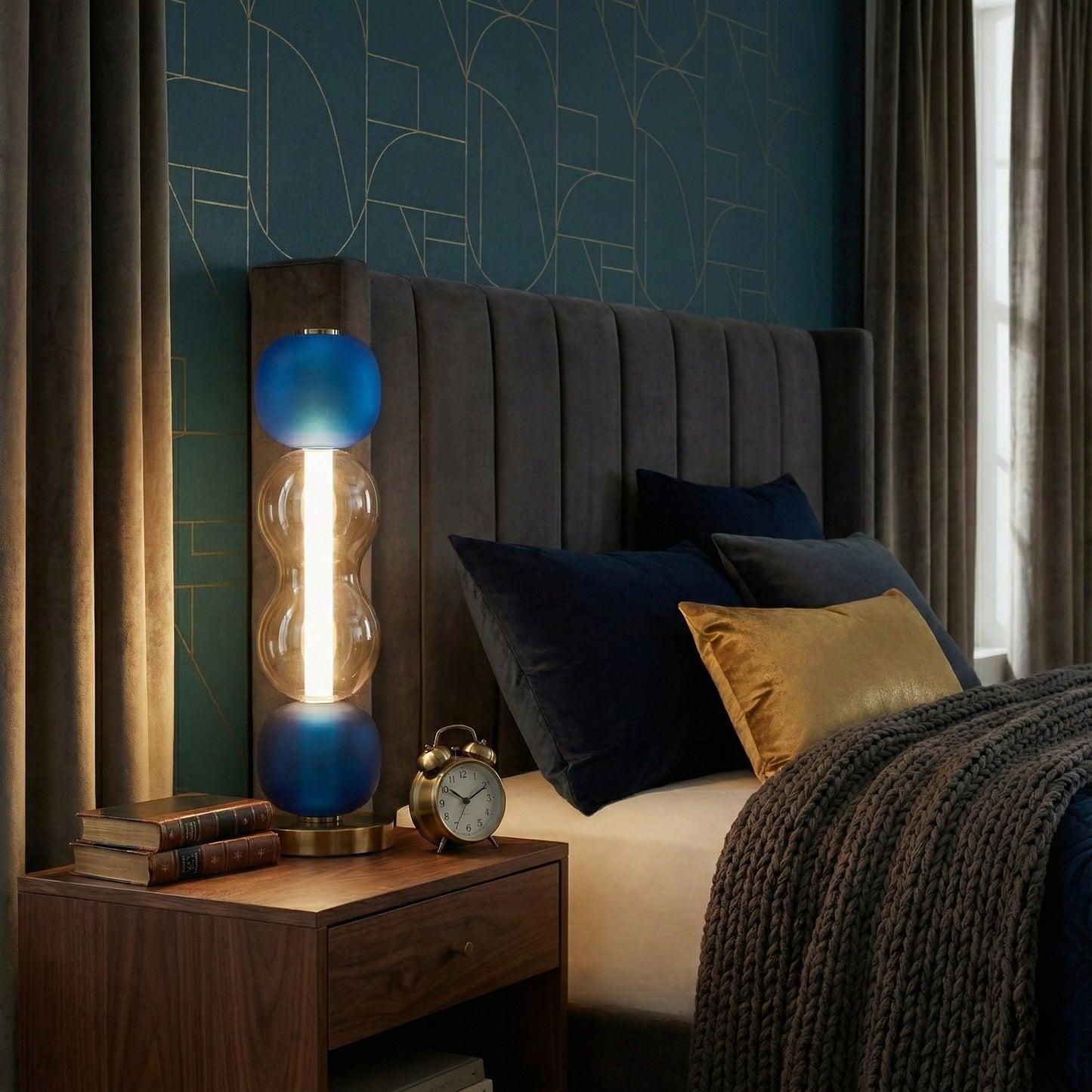 Lampe de Table en Verre Coloré Drift – Luxe Vibrant & Touche Artistique