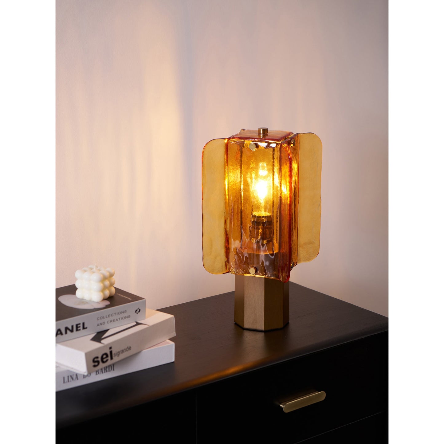 Lampe de Table Elias en Verre – Lumière Chaude & Caractère Artistique