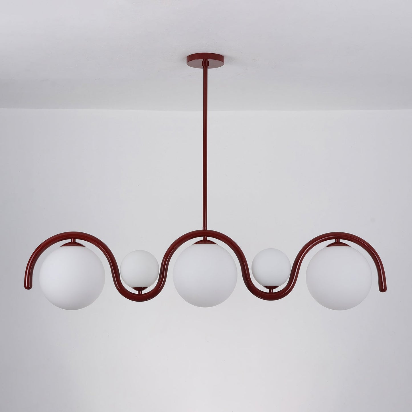 Suspension Linéaire Lenox –  Impact Visuel au Plafond