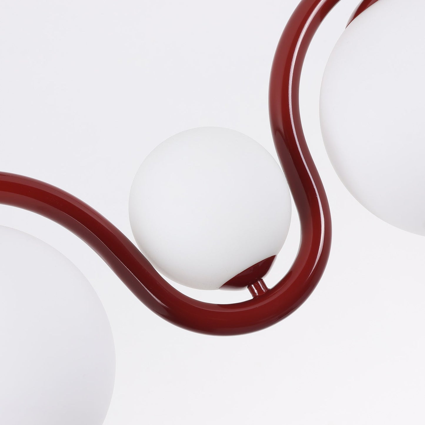 Suspension Linéaire Lenox –  Impact Visuel au Plafond