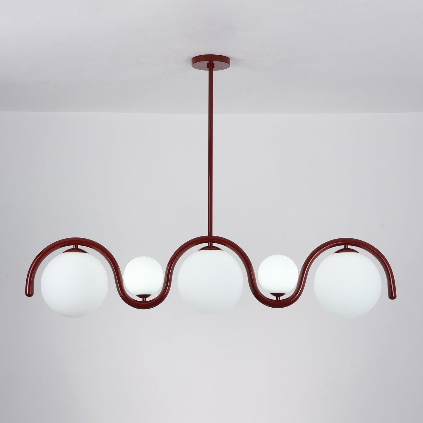 Suspension Linéaire Lenox –  Impact Visuel au Plafond