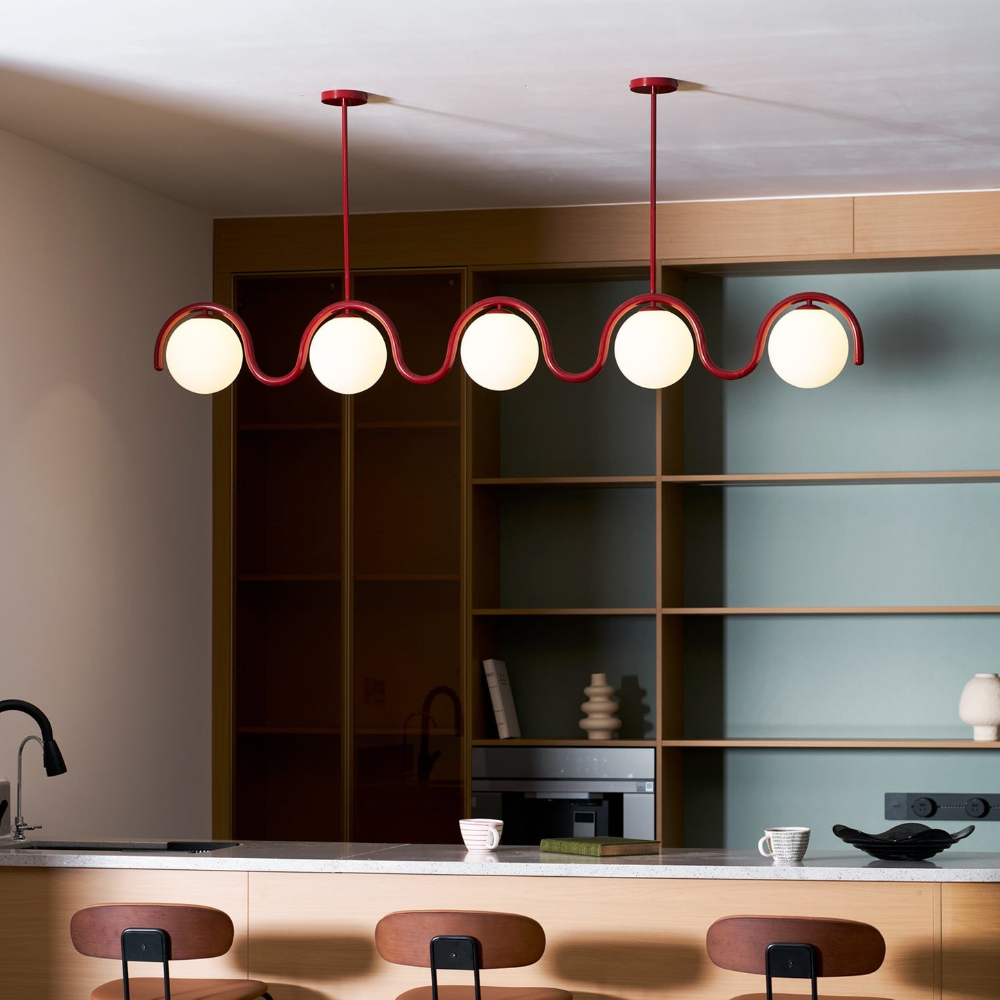 Suspension Linéaire Lenox –  Impact Visuel au Plafond