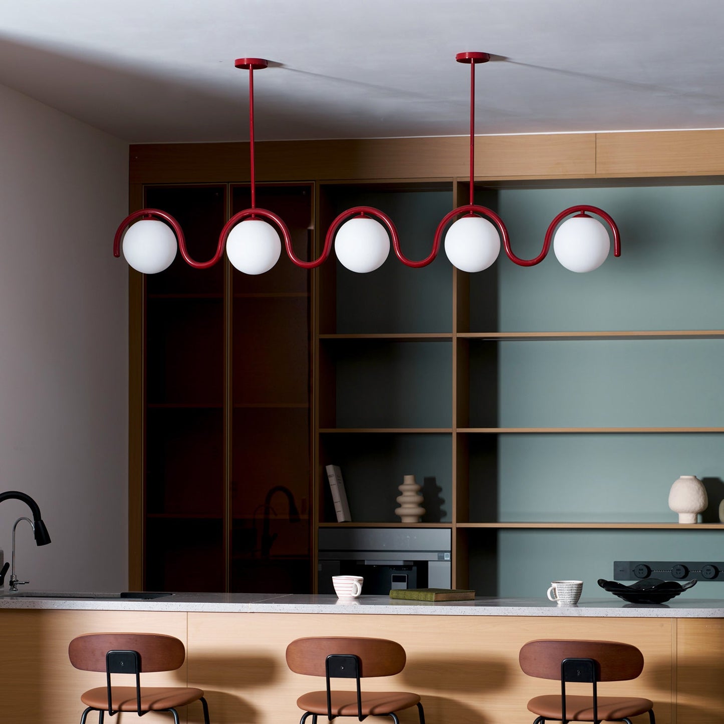 Suspension Linéaire Lenox –  Impact Visuel au Plafond