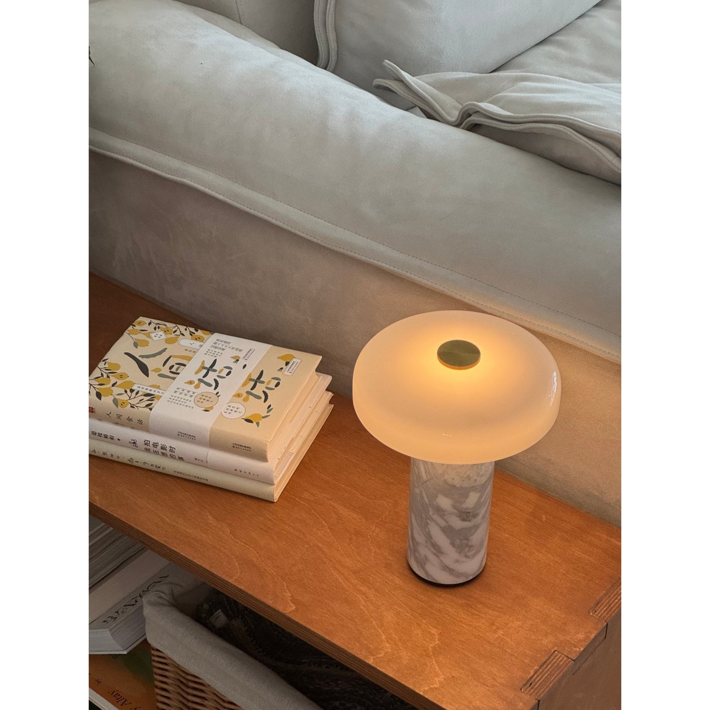Lampe de Table Lunara en Marbre à Batterie – Luxe Naturel & Éclairage Sans Fil