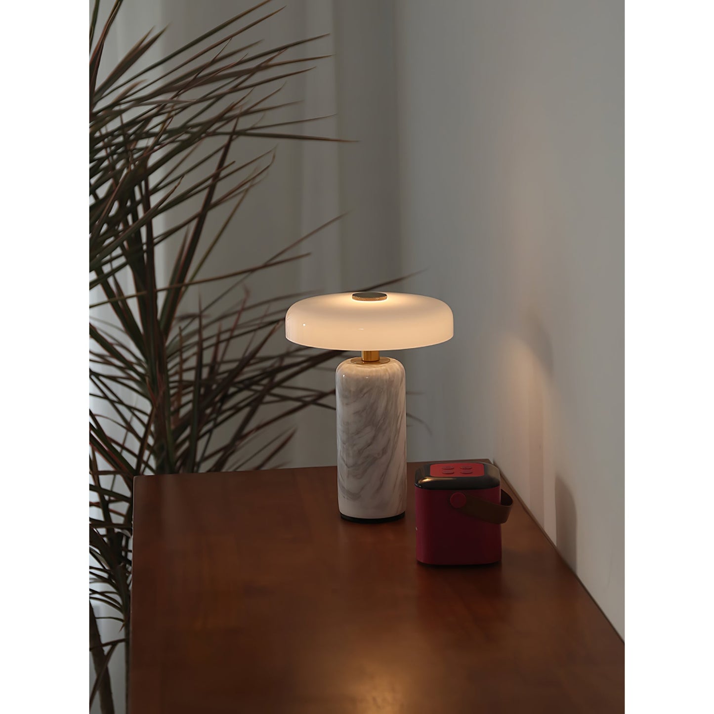 Lampe de Table Lunara en Marbre à Batterie – Luxe Naturel & Éclairage Sans Fil