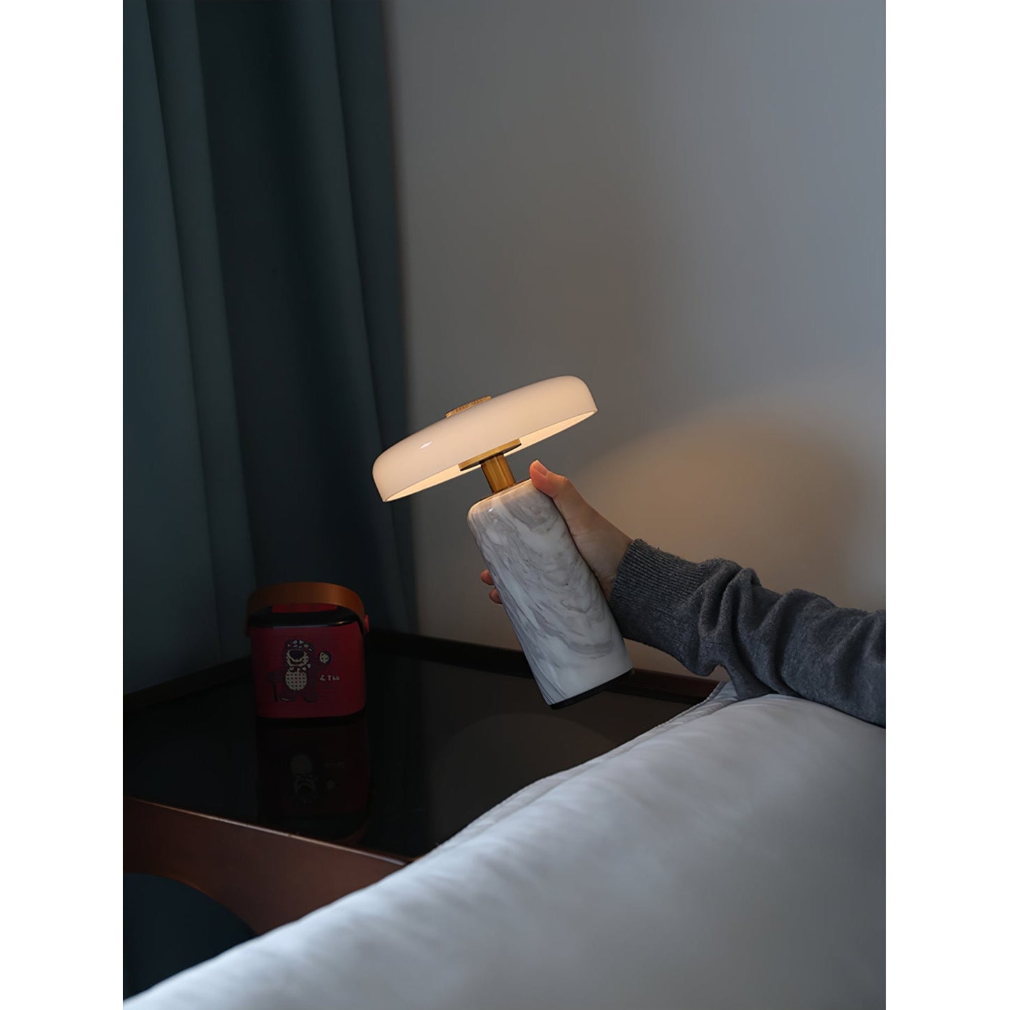 Lampe de Table Lunara en Marbre à Batterie – Luxe Naturel & Éclairage Sans Fil