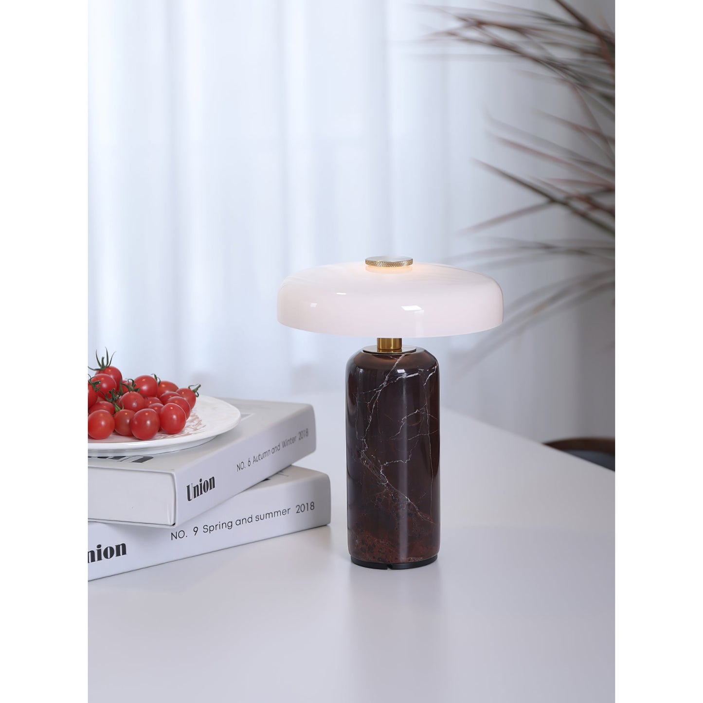 Lampe de Table Lunara en Marbre à Batterie – Luxe Naturel & Éclairage Sans Fil