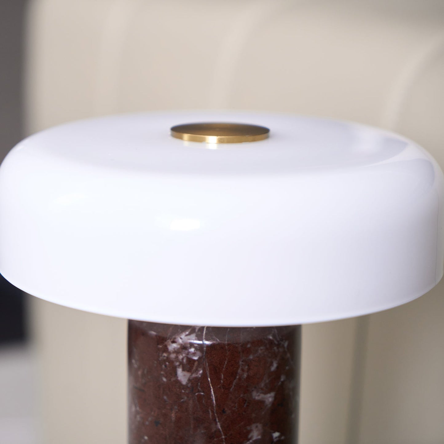 Lampe de Table Lunara en Marbre à Batterie – Luxe Naturel & Éclairage Sans Fil