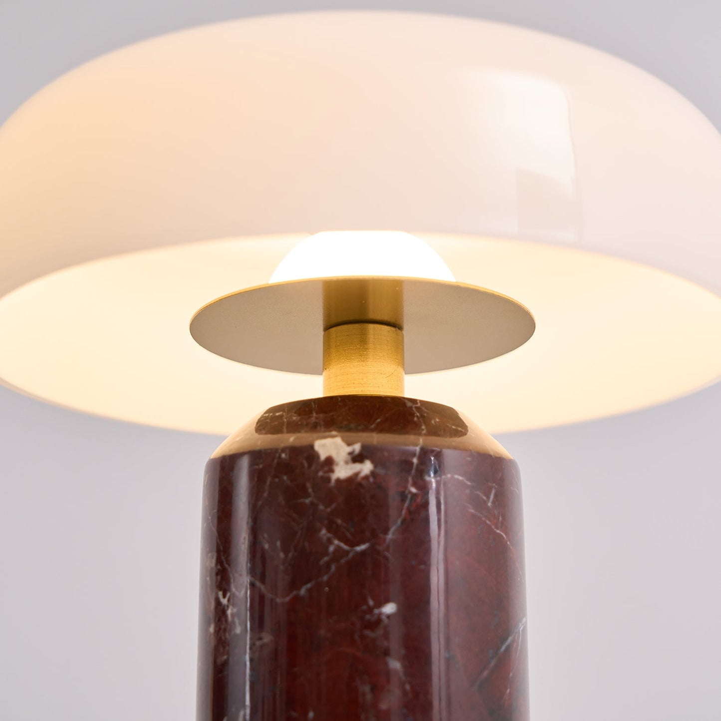 Lampe de Table Lunara en Marbre à Batterie – Luxe Naturel & Éclairage Sans Fil