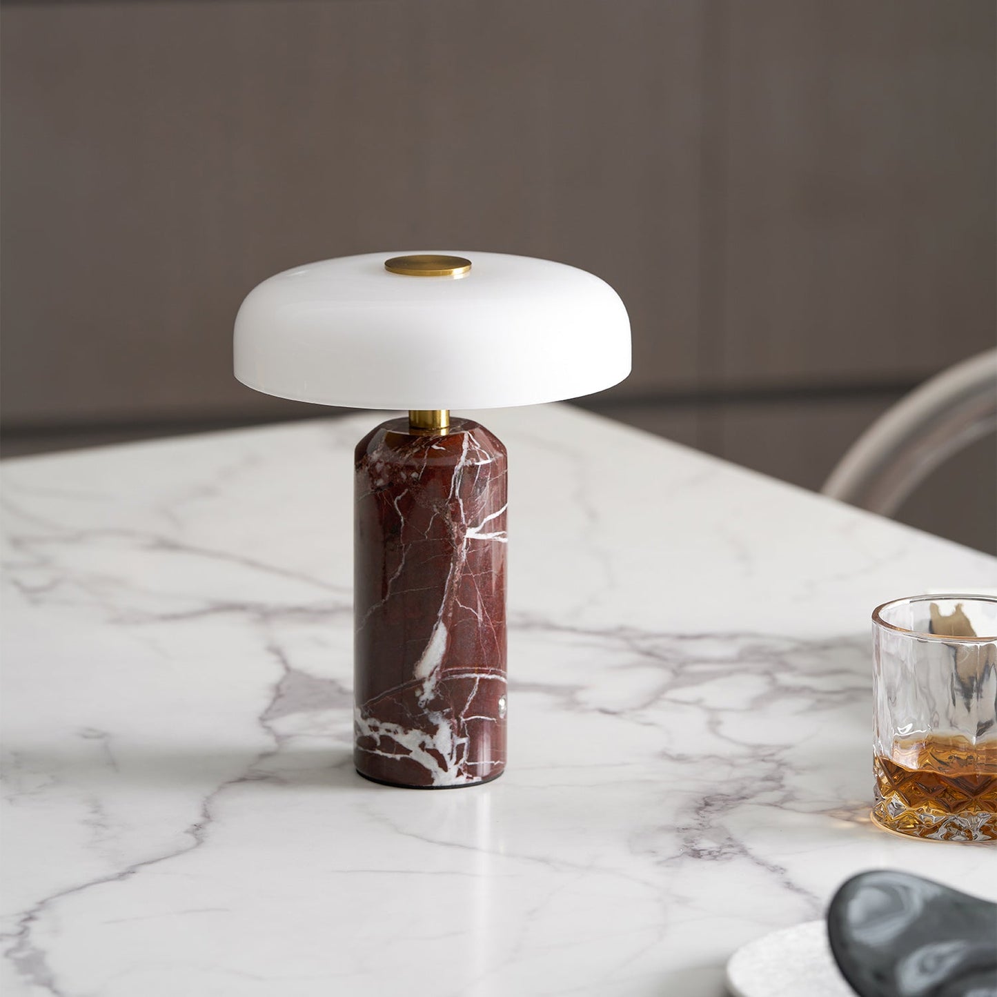 Lampe de Table Lunara en Marbre à Batterie – Luxe Naturel & Éclairage Sans Fil