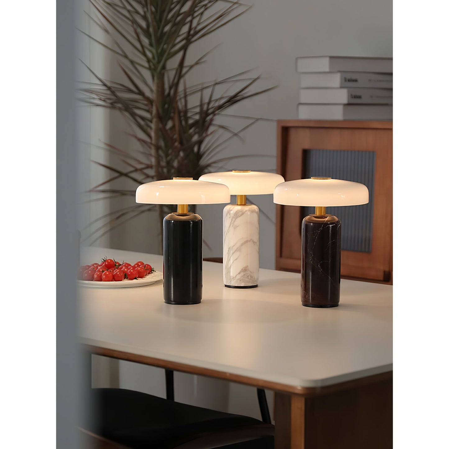Lampe de Table Lunara en Marbre à Batterie – Luxe Naturel & Éclairage Sans Fil
