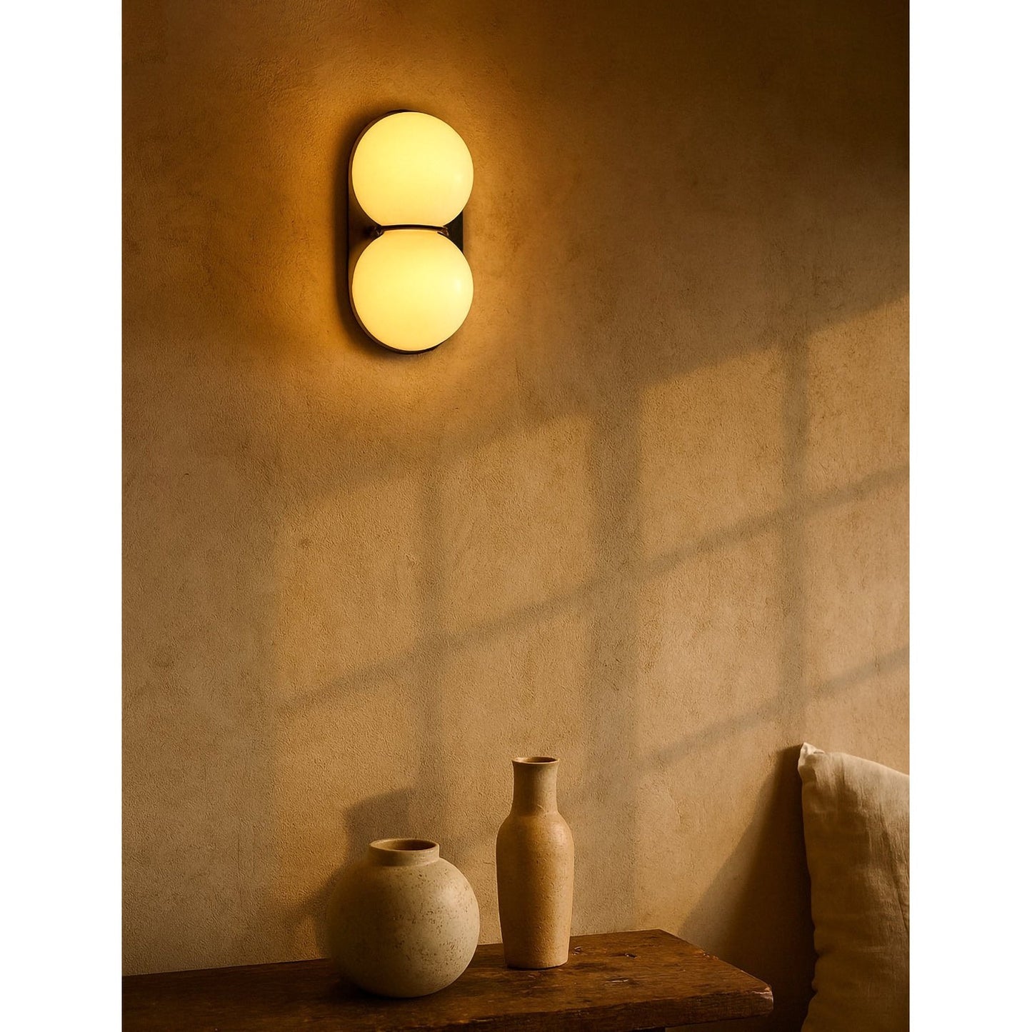 Applique Murale Matteo Twin – Double Globe Artistique & Lumière d'Accent Unique