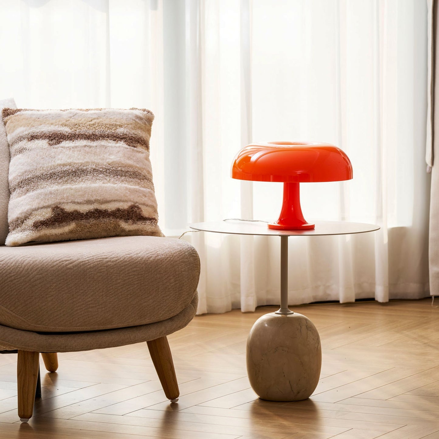 Lampe de Table Torus Colorée – Forme Circulaire Iconique & Couleurs Éclatantes