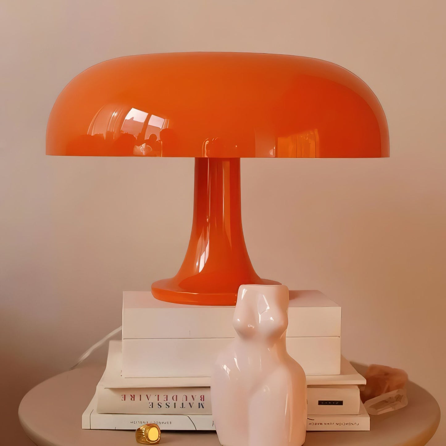 Lampe de Table Torus Colorée – Forme Circulaire Iconique & Couleurs Éclatantes