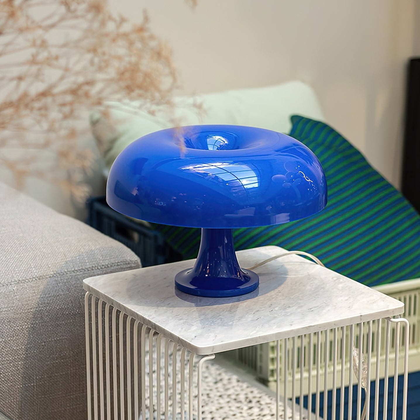 Lampe de Table Torus Colorée – Forme Circulaire Iconique & Couleurs Éclatantes