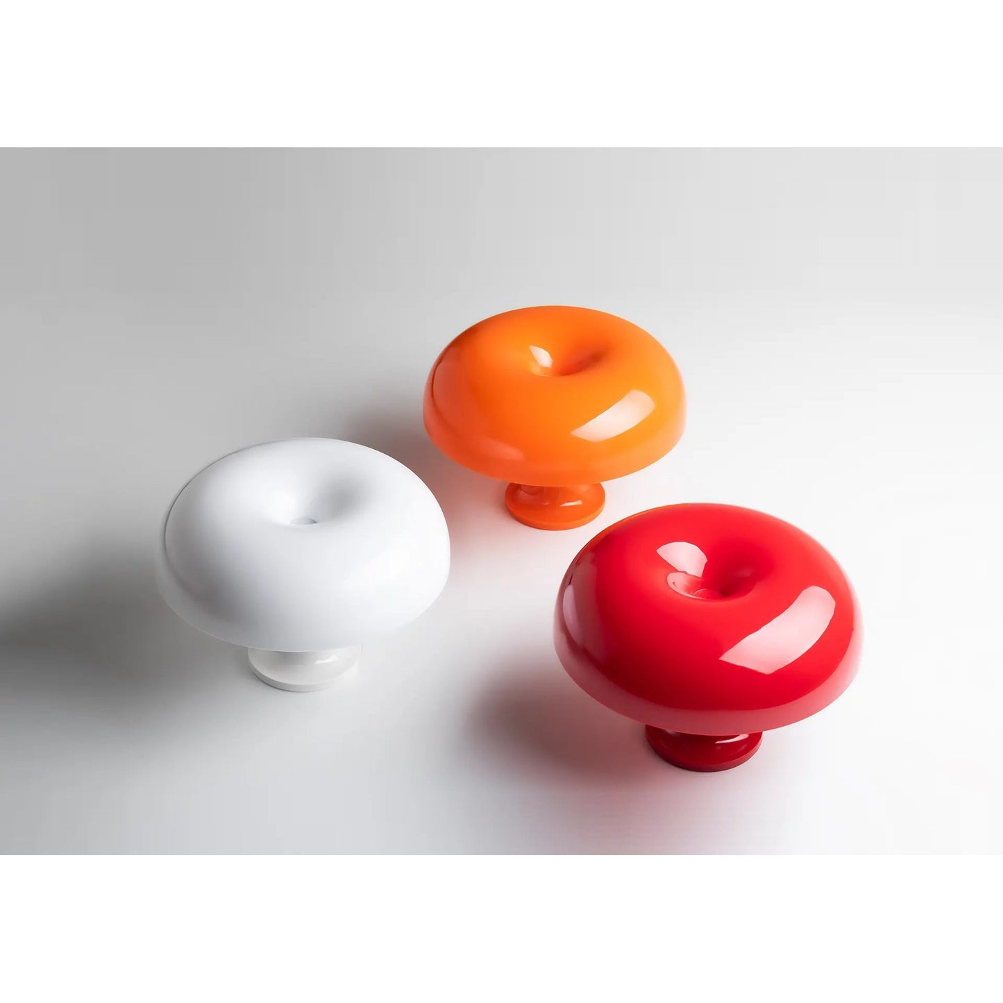 Lampe de Table Torus Colorée – Forme Circulaire Iconique & Couleurs Éclatantes