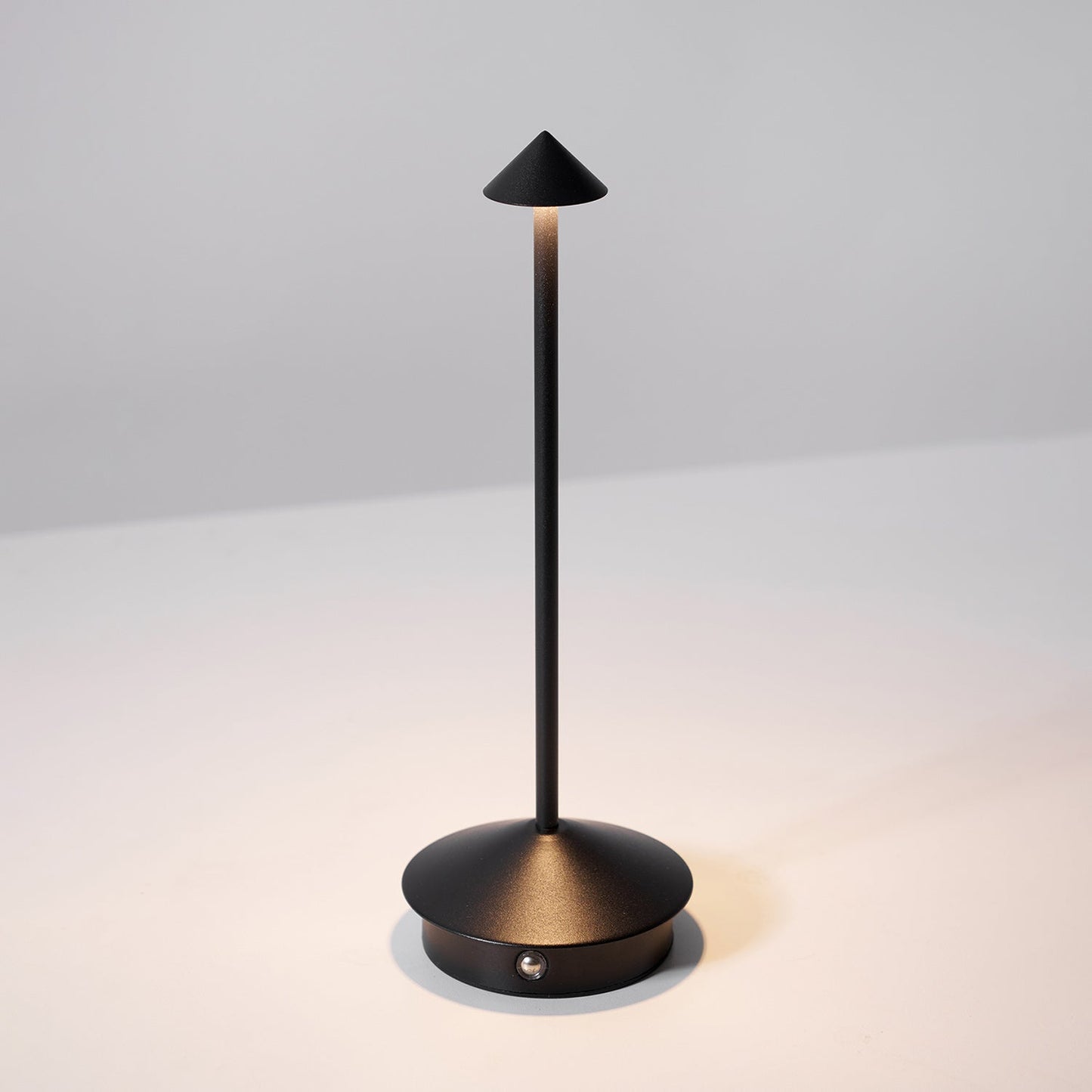Lampe de Table Pina Rechargeable Étanche – Éclairage Sans Fil Intérieur & Extérieur