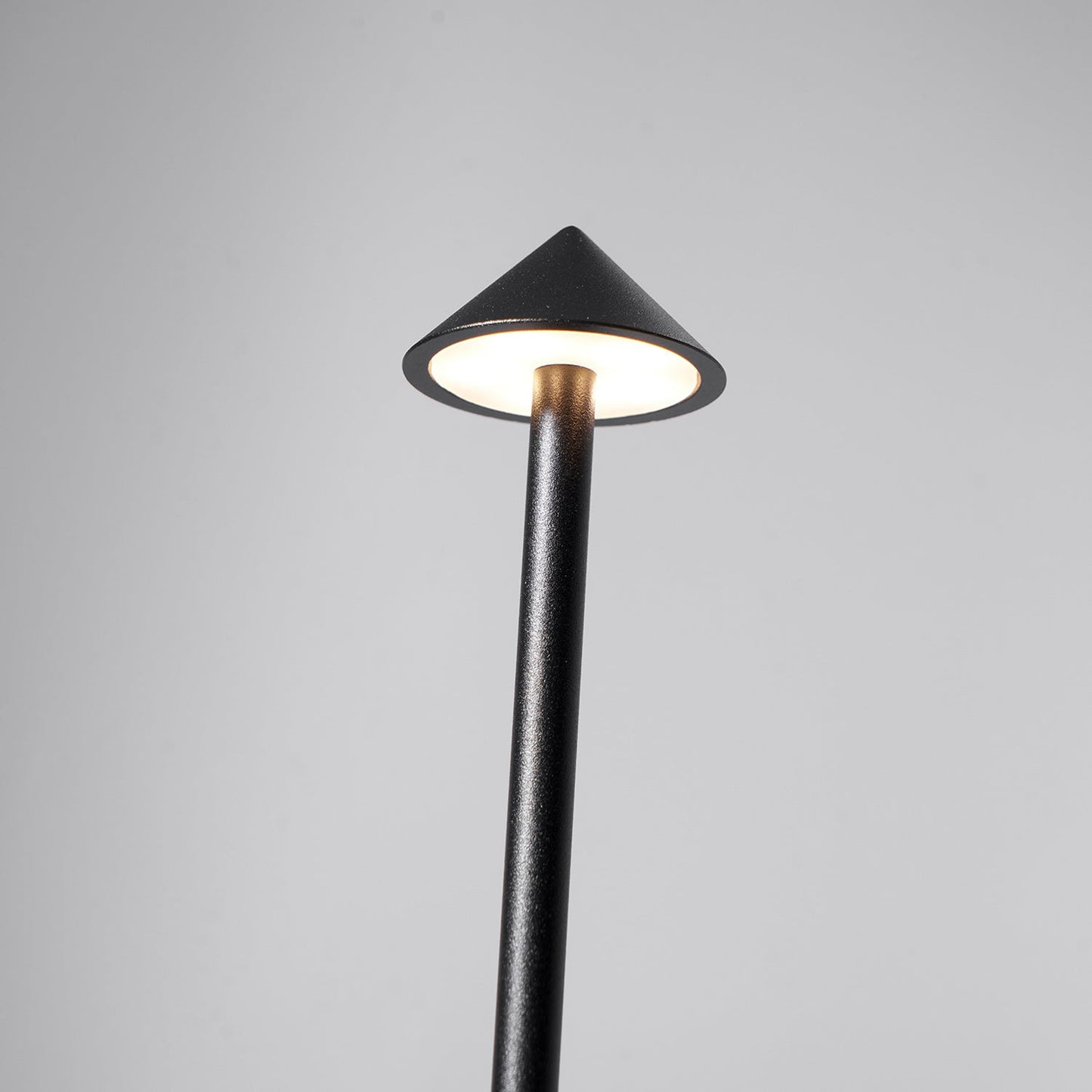 Lampe de Table Pina Rechargeable Étanche – Éclairage Sans Fil Intérieur & Extérieur