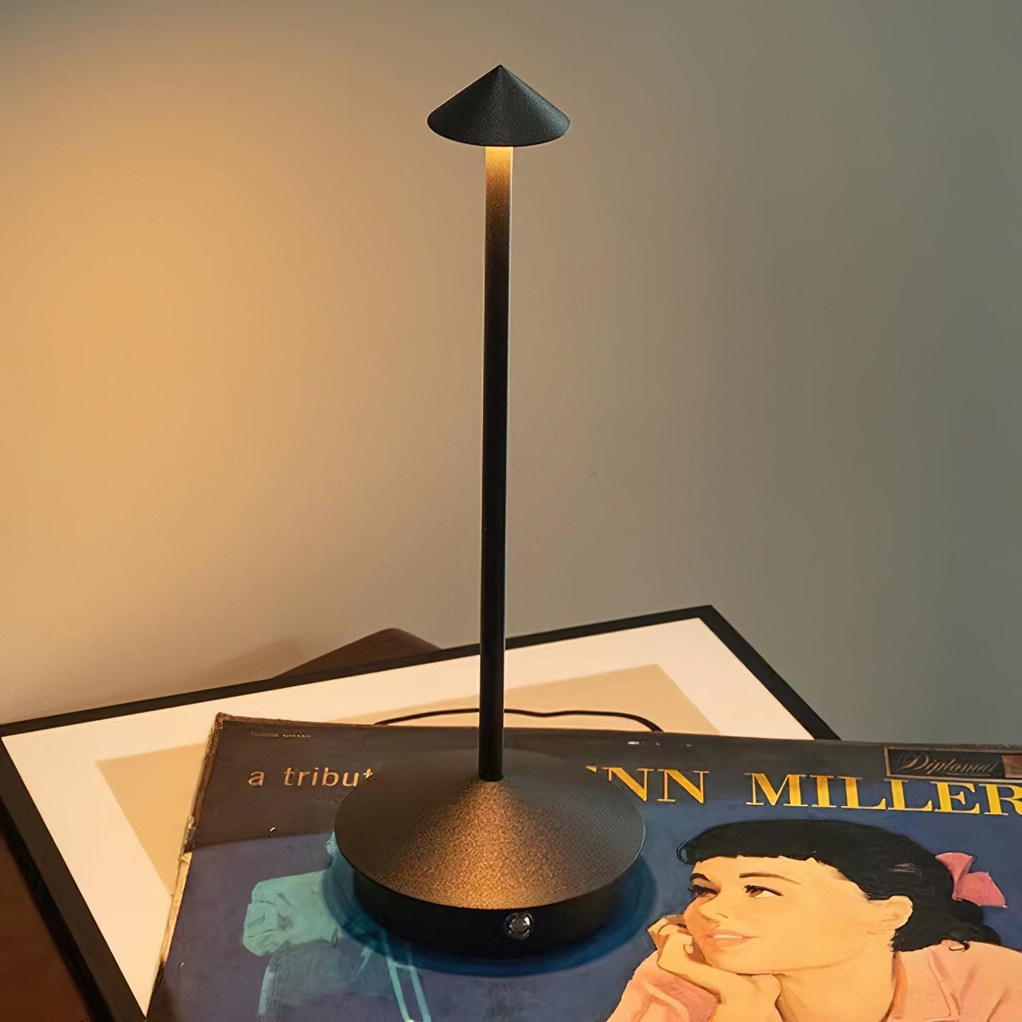 Lampe de Table Pina Rechargeable Étanche – Éclairage Sans Fil Intérieur & Extérieur