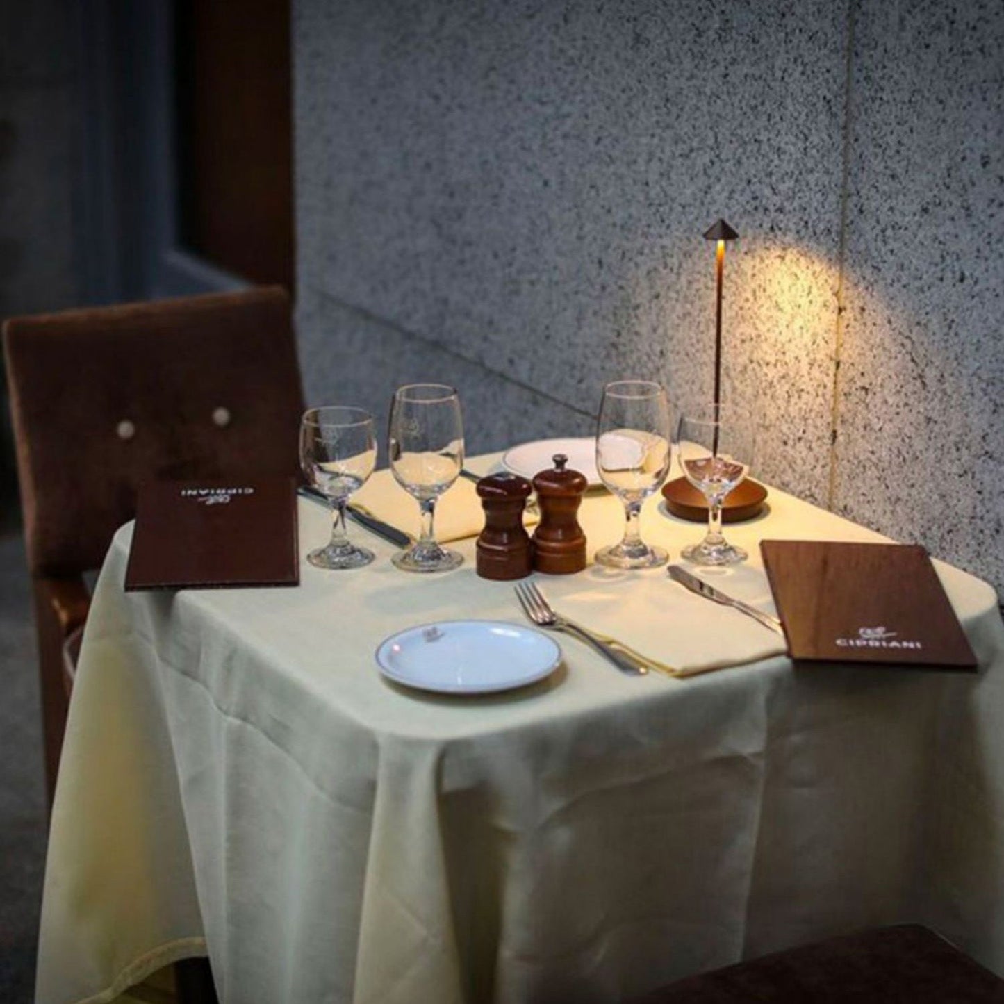 Lampe de Table Pina Rechargeable Étanche – Éclairage Sans Fil Intérieur & Extérieur