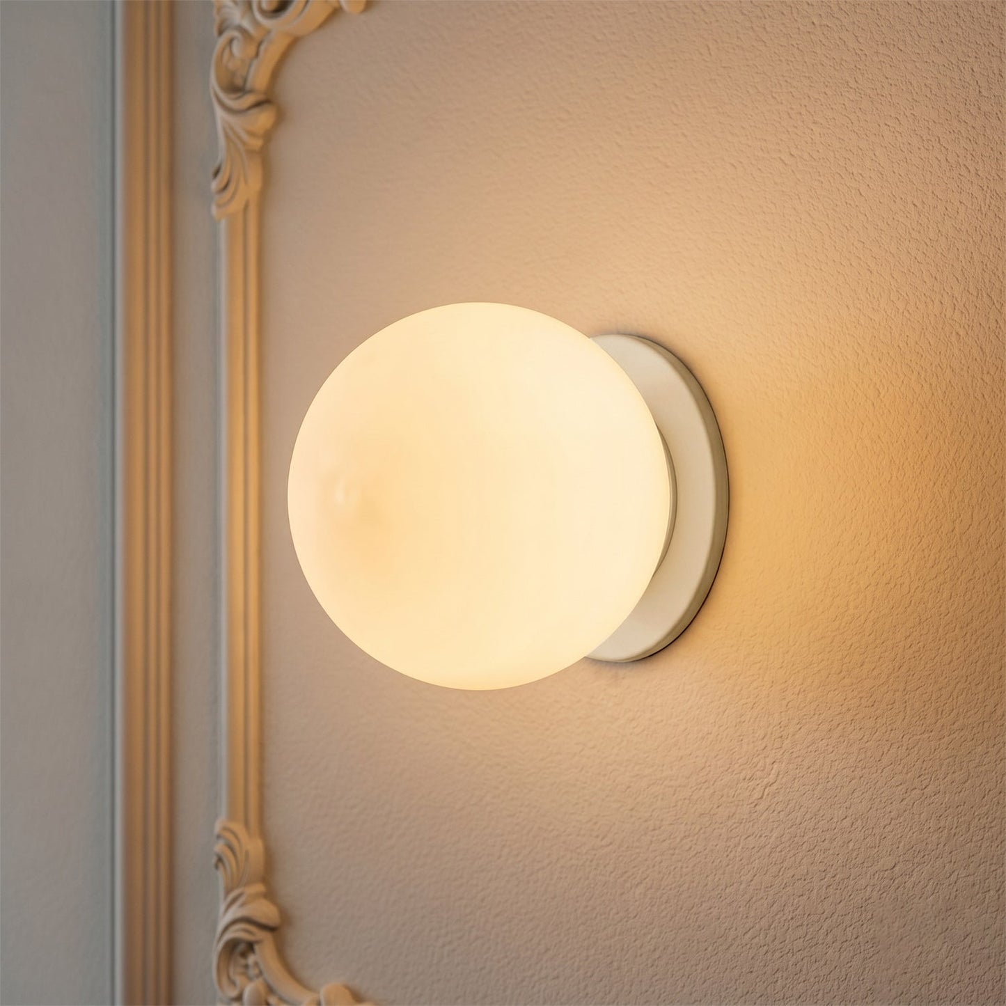 Applique Murale Vimala en Verre – Lumière Pure & Design Épuré Polyvalent