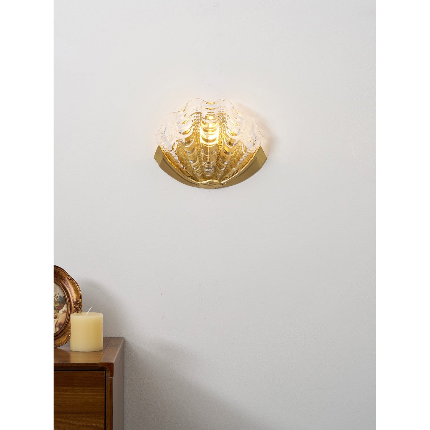 Applique Murale Coquillage en Verre – Art Contemporain & Lumière Sculptée