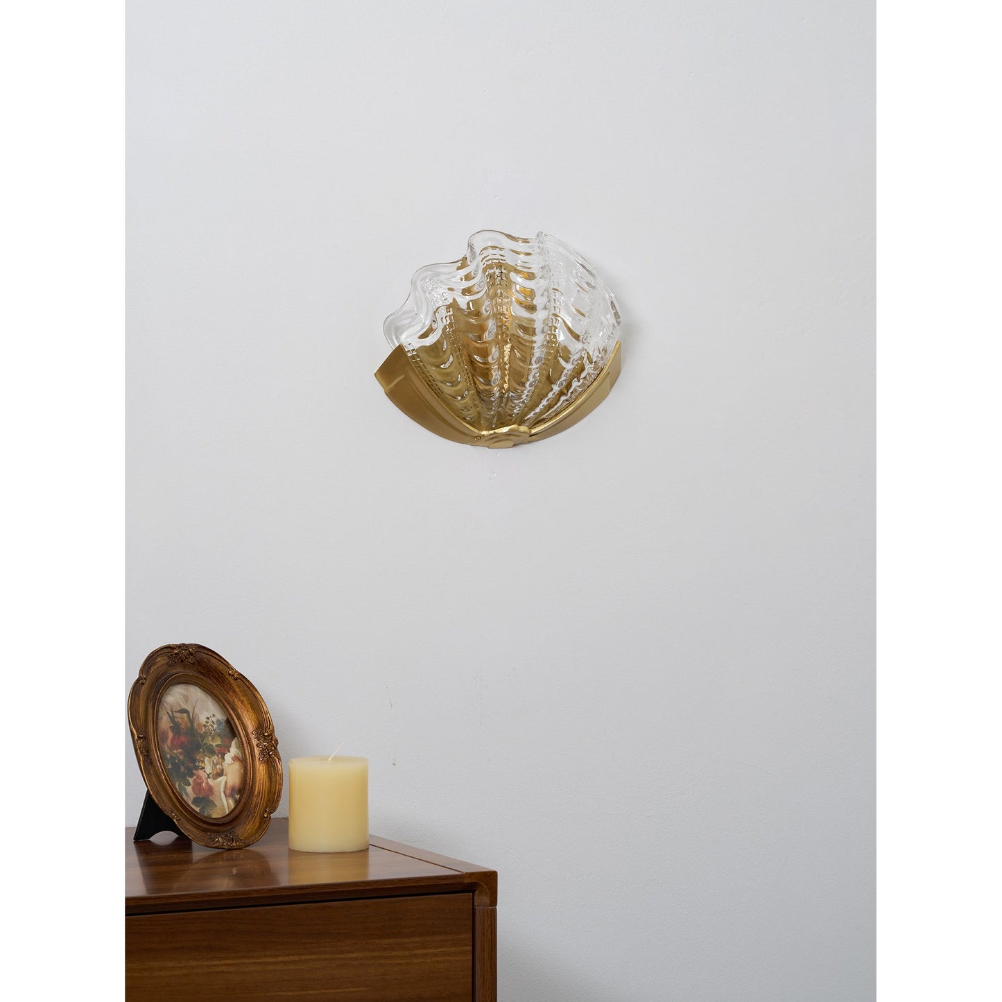 Applique Murale Coquillage en Verre – Art Contemporain & Lumière Sculptée