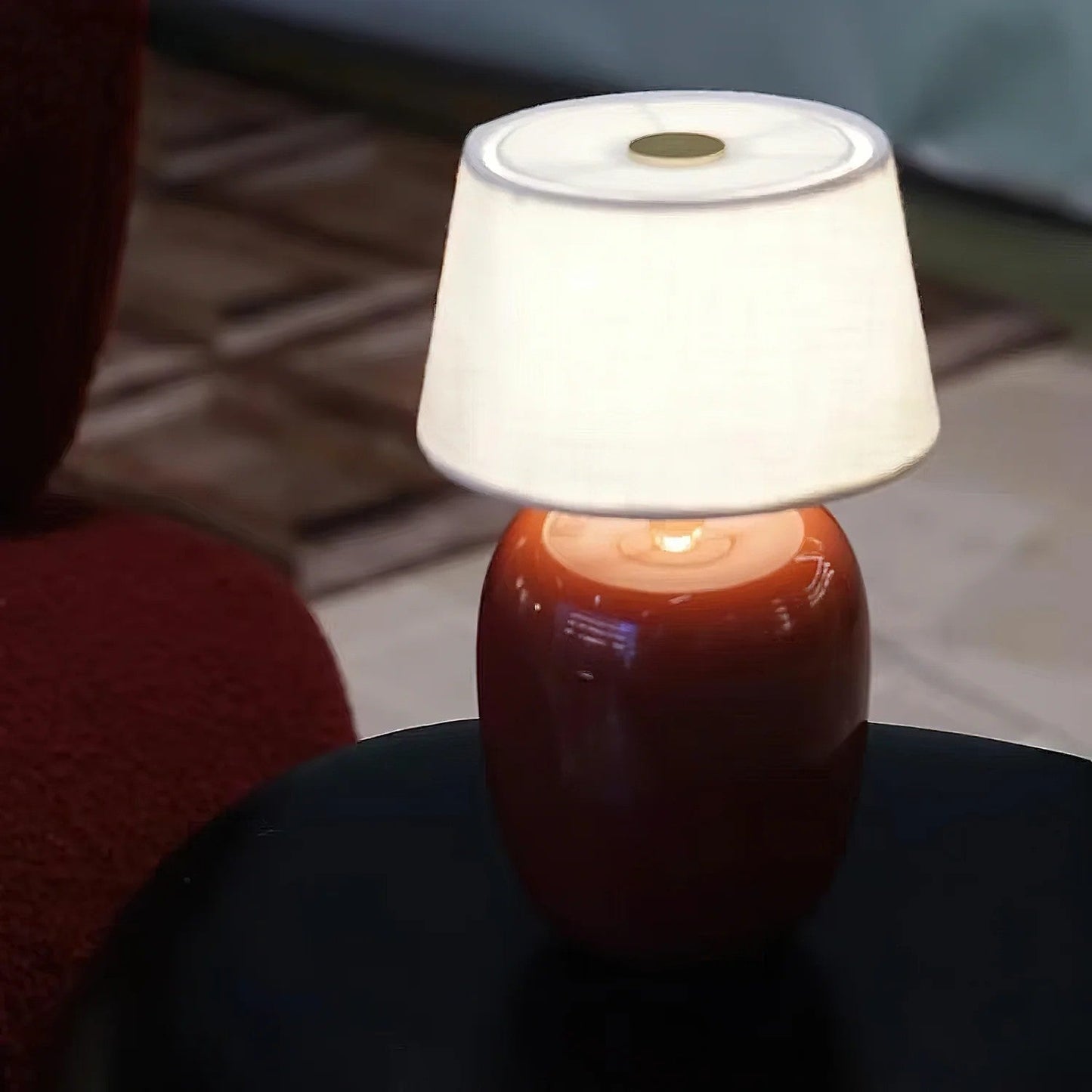 Lampe de Table Torso Petite à Batterie – Céramique Artisanale & Élégance Portable