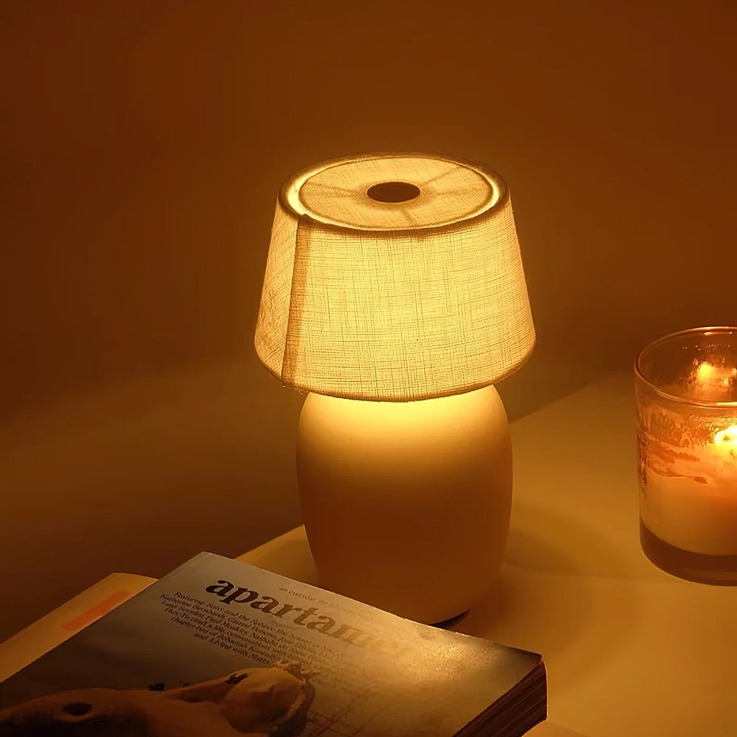 Lampe de Table Torso Petite à Batterie – Céramique Artisanale & Élégance Portable