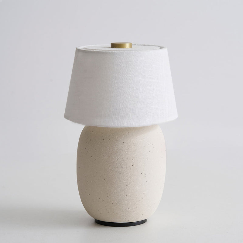 Lampe de Table Torso Petite à Batterie – Céramique Artisanale & Élégance Portable
