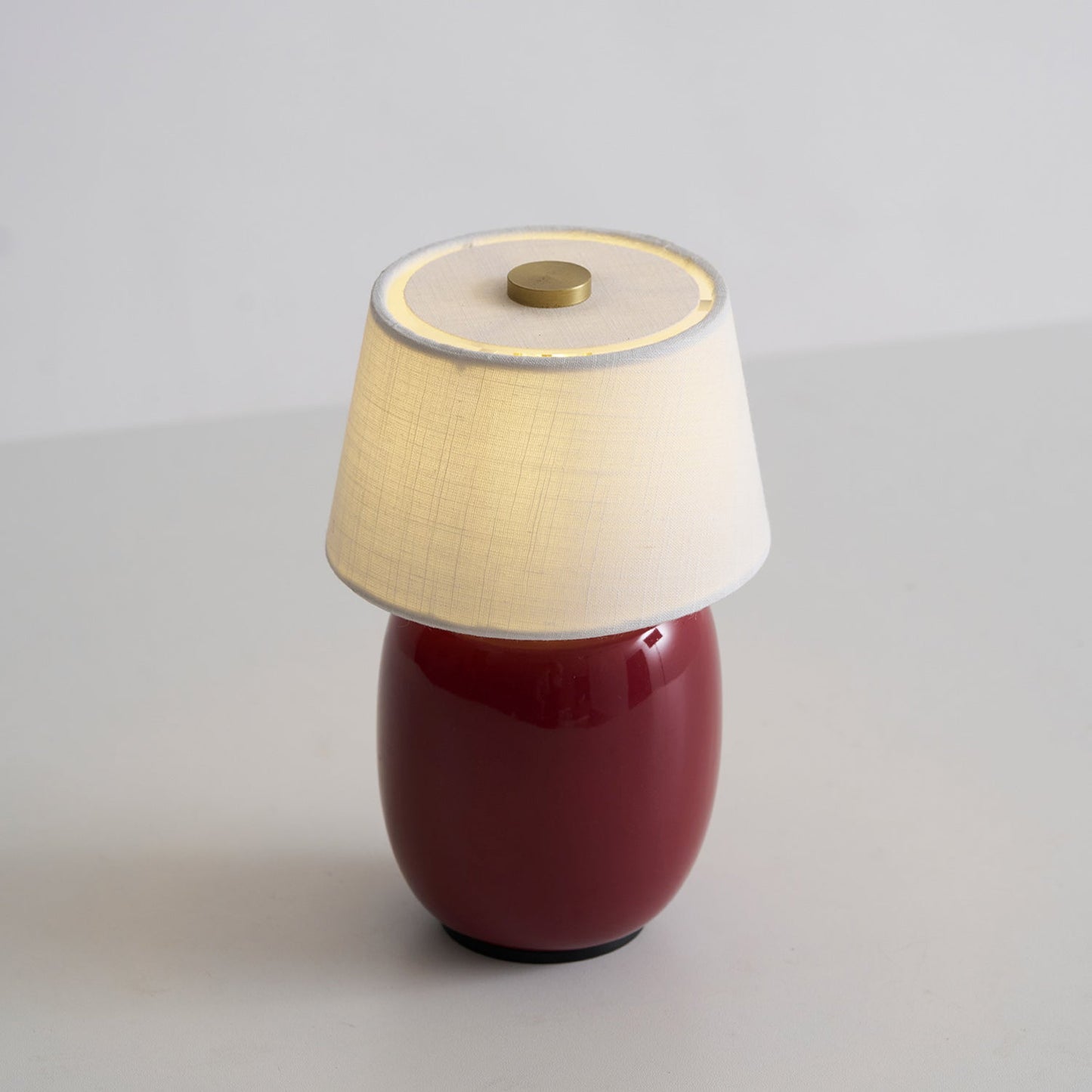 Lampe de Table Torso Petite à Batterie – Céramique Artisanale & Élégance Portable