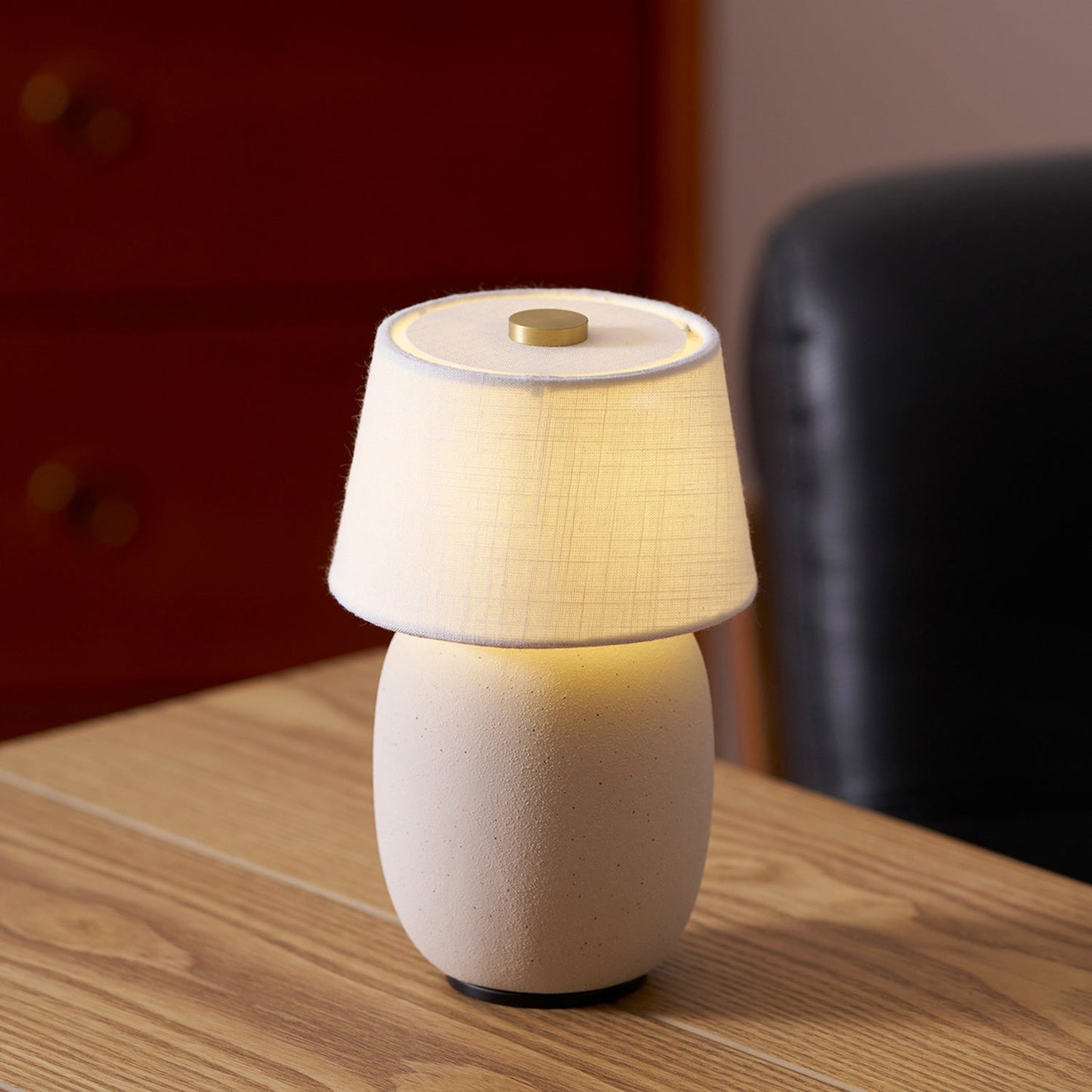 Lampe de Table Torso Petite à Batterie – Céramique Artisanale & Élégance Portable