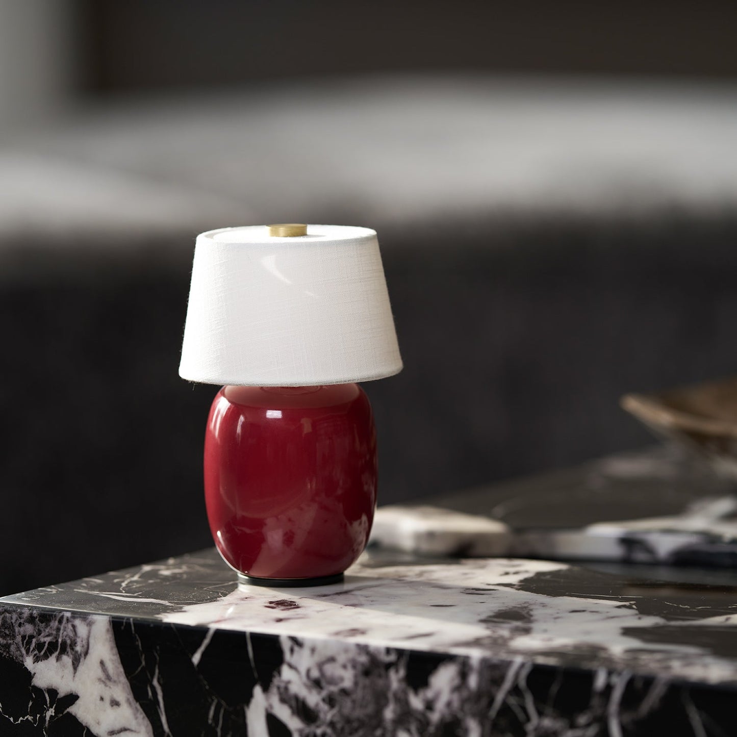 Lampe de Table Torso Petite à Batterie – Céramique Artisanale & Élégance Portable