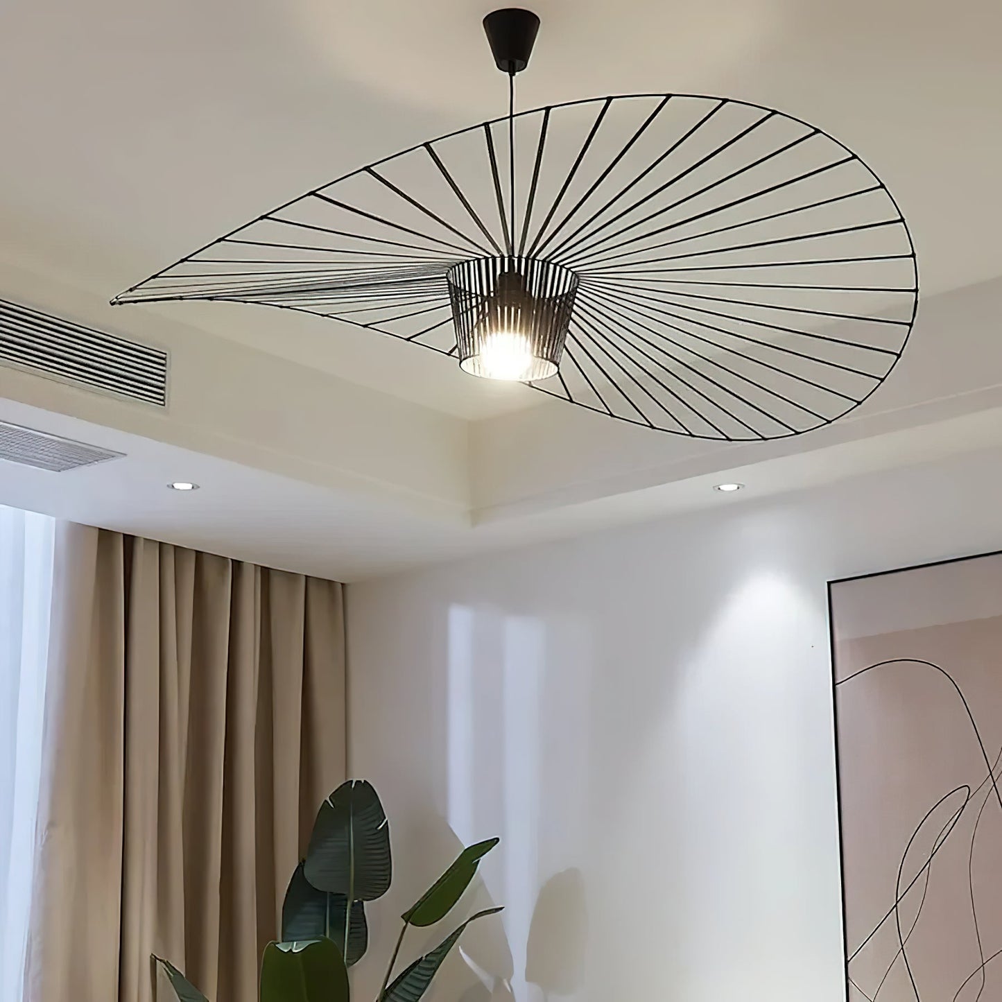 Suspension Vertigo – Présence Sculpturale & Lumière d'Ambiance Envoûtante