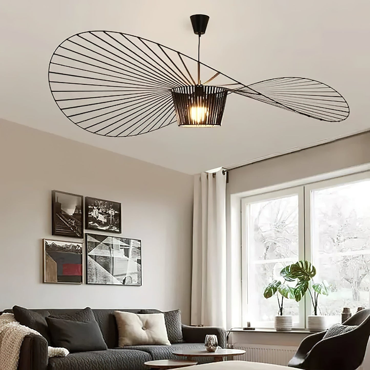 Suspension Vertigo – Présence Sculpturale & Lumière d'Ambiance Envoûtante